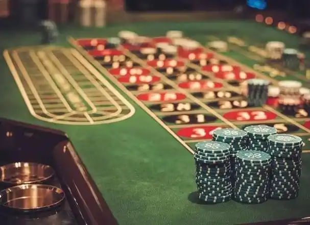 Meja live kasino PastiHoki dengan dealer sungguhan – baccarat dan roulette HD